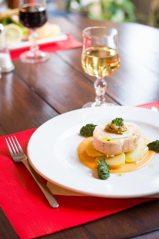 Châteaurenard Hotel Restaurant Le Central المظهر الخارجي الصورة