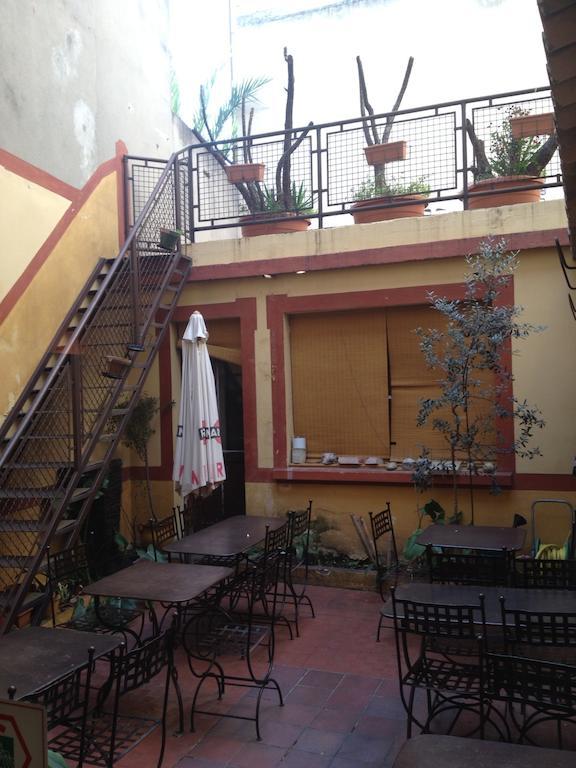 Châteaurenard Hotel Restaurant Le Central المظهر الخارجي الصورة